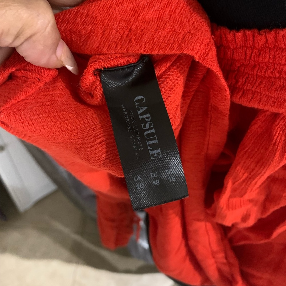Capsule red top - Picture 5 of 5